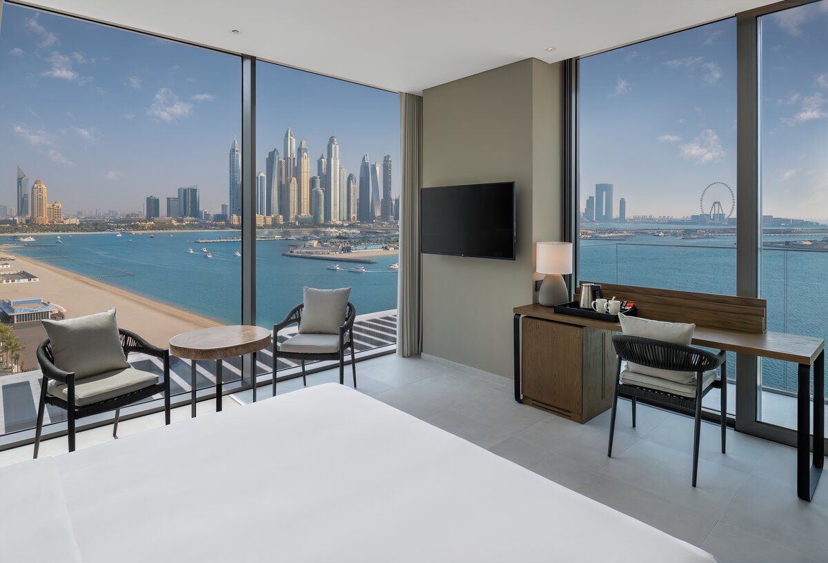 Radisson Beach Resort Palm Jumeirah, Premium Corner Room with sea view